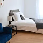 At In - Center كولمار