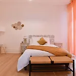 شقة At In - Center *