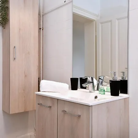 Apartment At In - Center