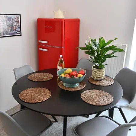 At In - Center Apartment
