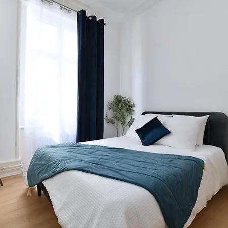 Apartment At In - Center *